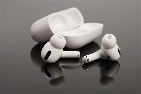 Как открыть корпус наушников airpods без повреждений